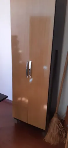 Multiuso com cabideiro