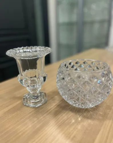 Lindo Kit Decorativo de Vidro com 2 Peças Elegantes