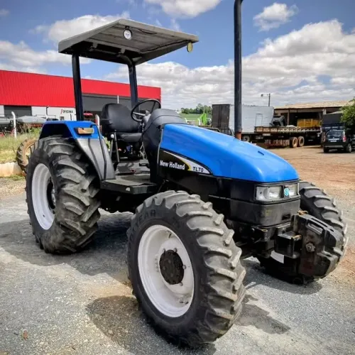 TRATOR NEW HOLLAND TL70