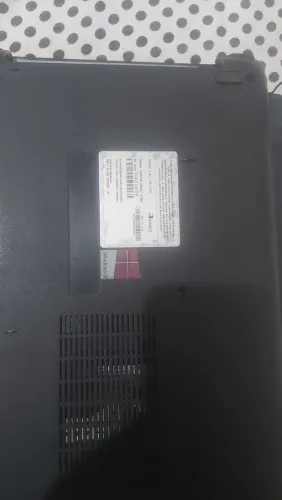 Vende-se notebook quebrado