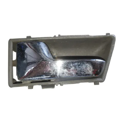 Maçaneta Interna C/ Moldura Vw Gol Quadrado Santana Quantum Prata Dianteira/traseira