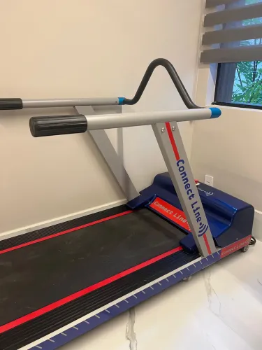 Esteira Ergométrica Profissional Connect Line para Teste Ergométrico