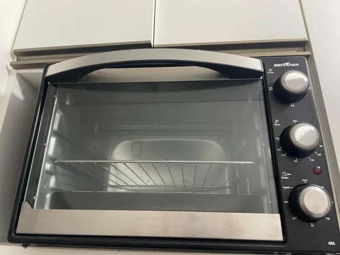 Forno 34L Britânia
