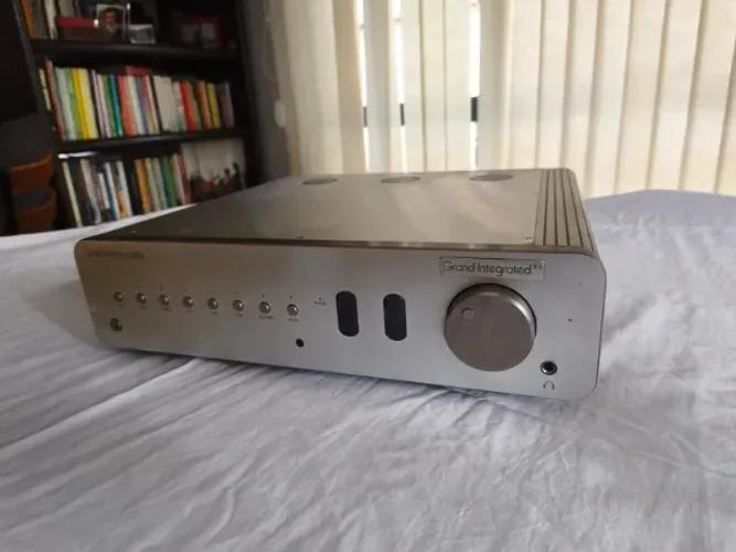 Amplificador Peachtree Audio Grand Integrated - Monstro!