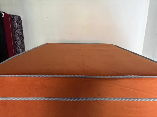 Vendo cama box 9cm de espuma 