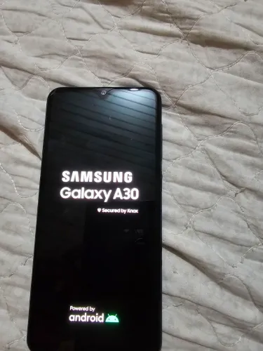 SAMSUNG A30