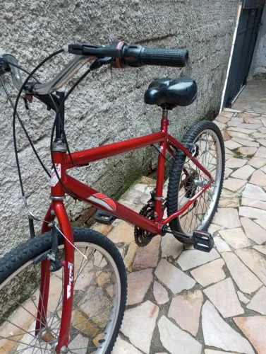 Bicicleta aro 26 18 marchas