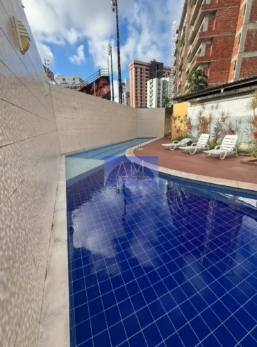 76m² ,com 3 quartos sendo 1 suíte , 1 vaga coberta nos Aflitos . Este é seu lar!