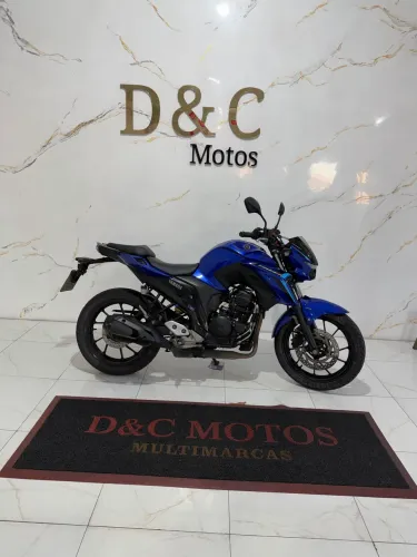 Fz 25 nova único dono manual e chave reserva