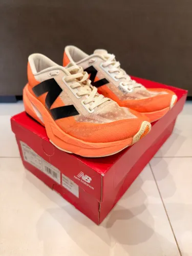 Tênis New Balance Rebel V4