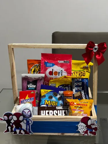 Cesta de guloseimas personalizadas