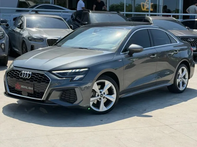 Audi A3 Sedan S-line 2.0 TFSI S-tronic 2023