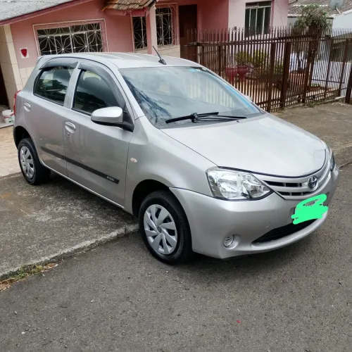 Etios 2017 x 1.3 completo