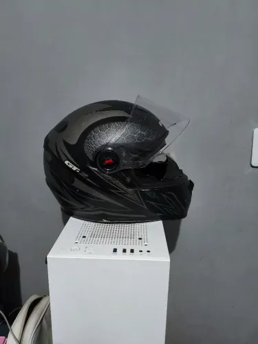 Capacete - GT2 - FW3 - Óculos interno 