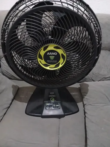 Ventilador arno com controle