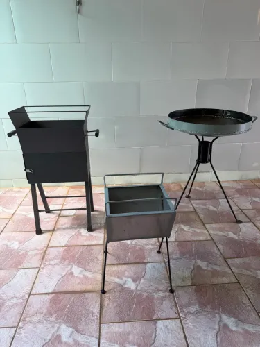 Churrasqueira e tacho de arado 