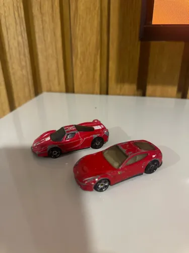 Kit carrinhos ferrari hot wheels para restauração