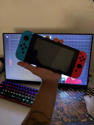 Nintendo Switch V2 desbloqueado 258 GB