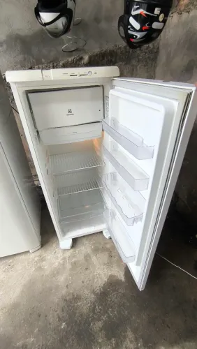 Geladeira Electrolux R$ 650,00