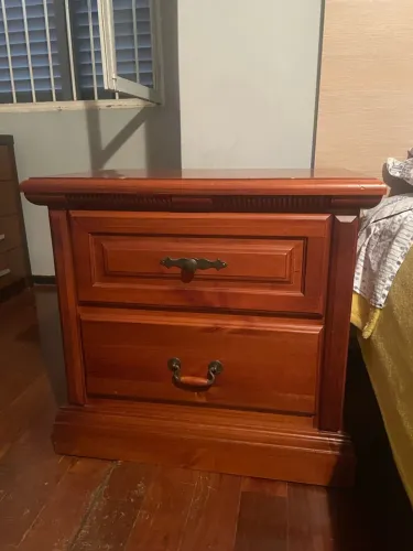 Mesa de cabeceira 