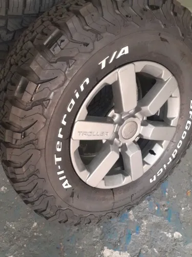 Rodas Jeep Troller Aro 17