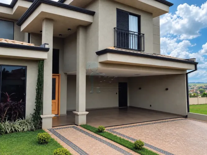 Casa sobrado de 217m² com 03 suítes à venda em condomínio - Reserva San Pedro