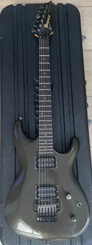 Guitarra Ibanez JS1000 (Signature Joe Satriani) japonesa