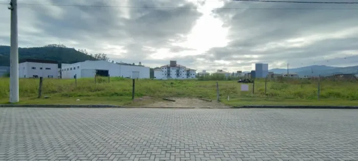 Terreno com Potencial para Empreendimento de Alto Padrão