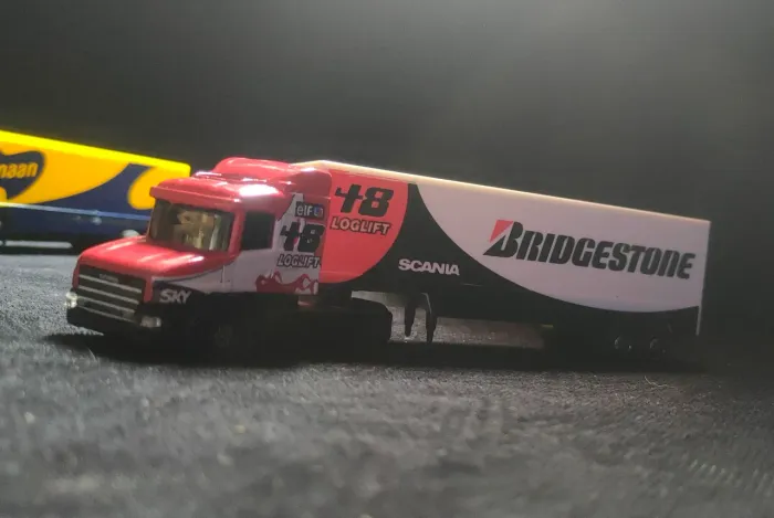 VENDO carreta HO que também serve muito bem para escala 1/64