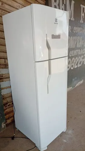 GELADEIRA ELECTROLUX FROST FREE SEMI NOVA