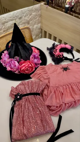 Bruxa/ Princesa do Halloween 