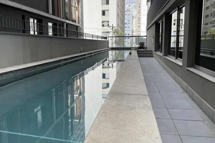 Studio Mobiliado no Jardins Próximo à Oscar Freire com Infraestrutura Completa em São Paul