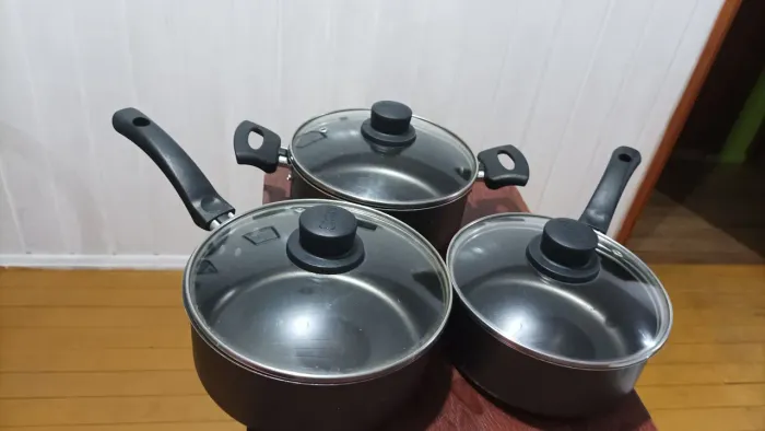Kit 3 panelas Eirilar antiaderente 