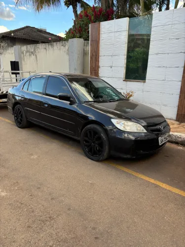 Honda Civic Sedan LX 1.7 16V 115cv Mec. 4P 2004