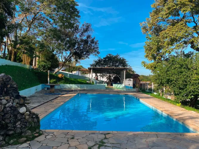 Lindo sítio/piscina para moradia 
