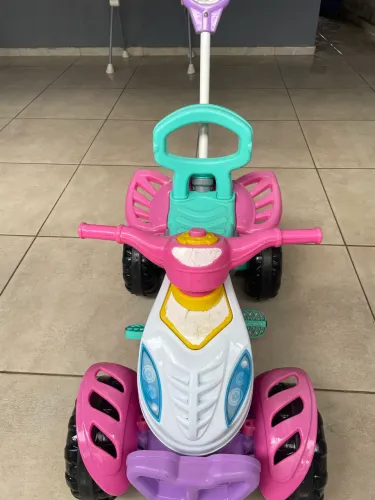 Vendo carrinho de passeio infantil 