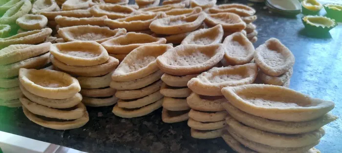 TRABALHAMOS POR ENCOMENDAS CANUDINHOS,QUICHES,BARQUETES PARA RECHEAR
