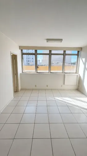 Sala à venda, 30 m² por R$ 140.000 - Centro - Uberaba/MG