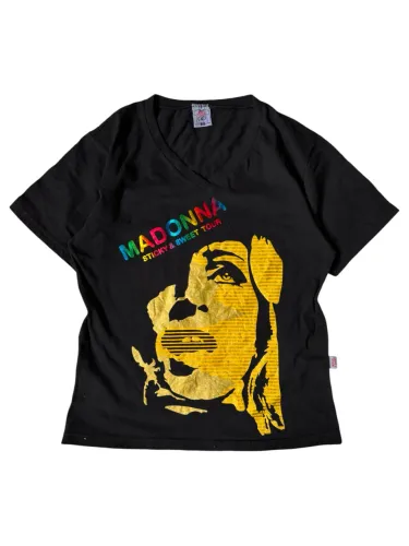 Camiseta Madonna Stick & Sweet Tour 2008 Preta Metalizada anos 2000