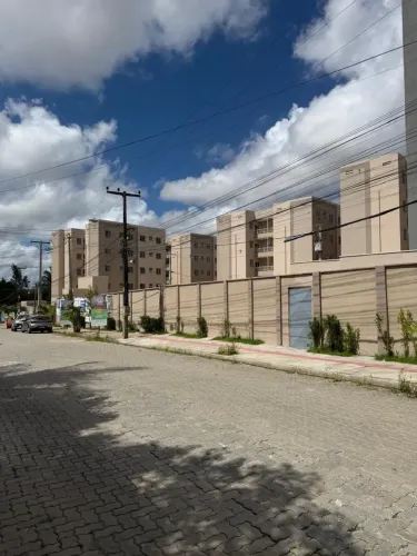 Unidade no primeiro andar no condomínio recano dos sabiás bairro aracapé/mondubim