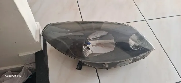 FAROL SANDERO STEPWAY 2012 A 2015