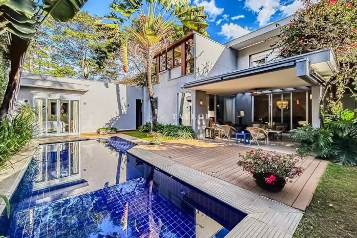 Casa com 4 quartos à Venda, Cidade Jardim - São Paulo