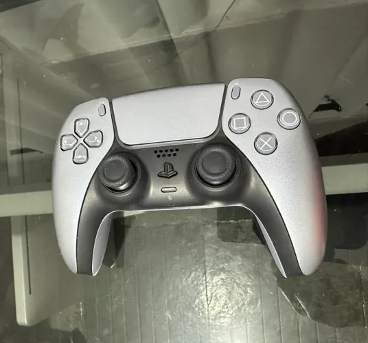 Controle PS5 Silver por Apenas $299