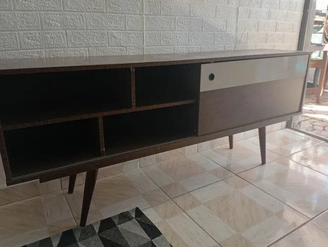 Rack para sala semi nova em ótimo estado.