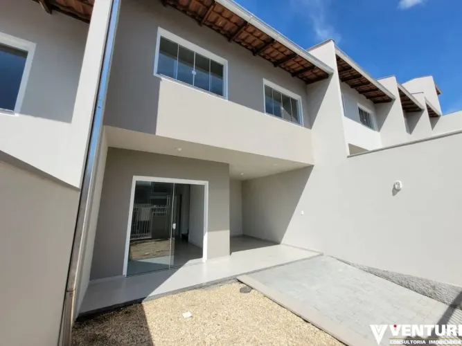 Casa nova - 3 quartos (1 suíte) com 105m² no bairro Fortaleza em Blumenau