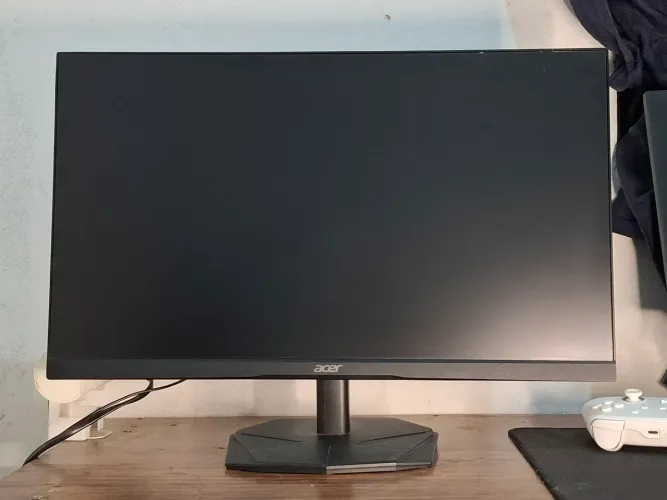 MONITOR ACER 180HZ 24.5 POLEGADAS 1 ANO DE USO