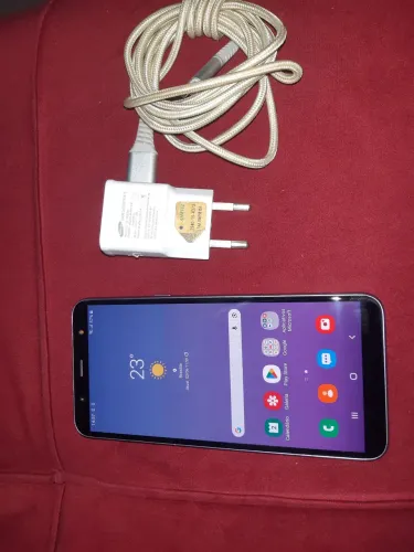 VENDO SAMSUNG GALAXY J8.