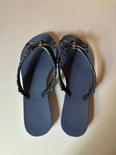 Rasteirinha Melissa azul usada