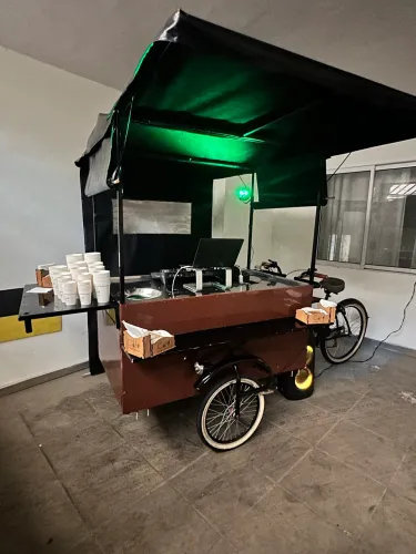 Bike café, 6mil copos, 1mil guardanapos? pronta pra trabalhar