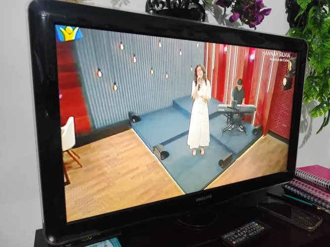 Vende-se uma TV tele planta LED